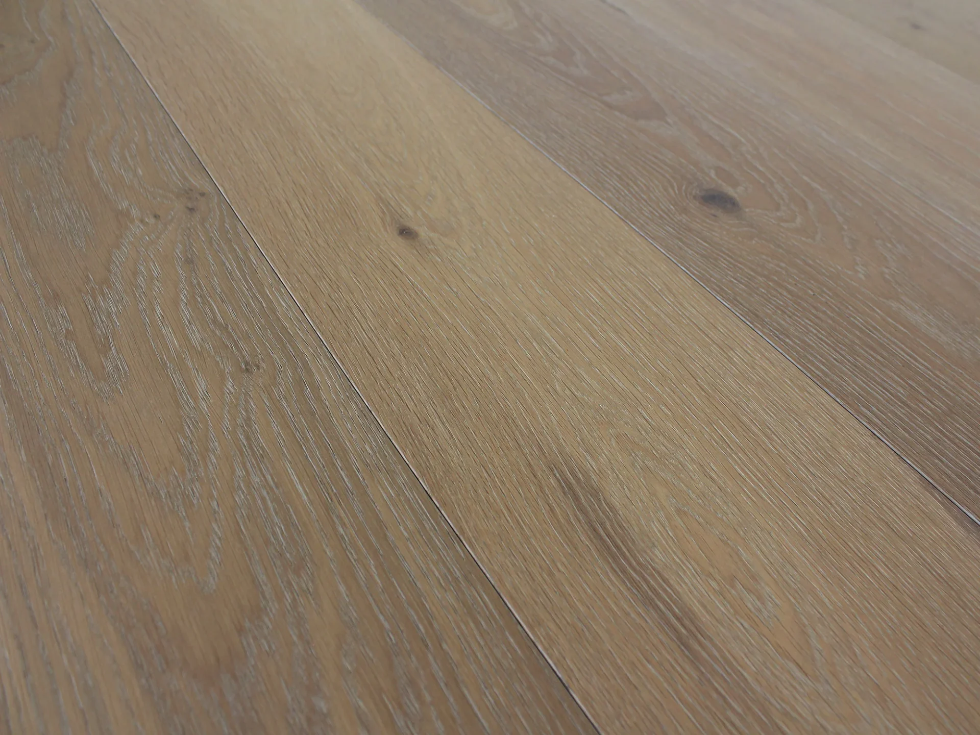 Brule Haute Couleur Collection By Pravada Floors