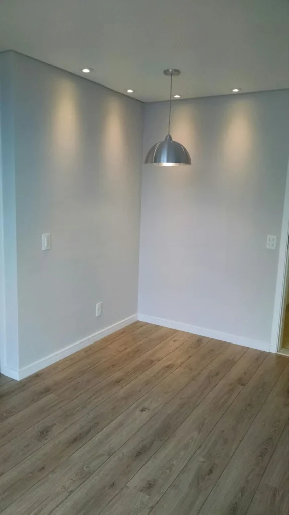 Vinyl Flooring Renovation – Ajax